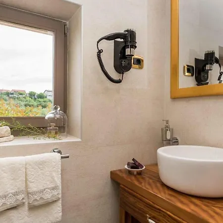 Renovated Luxury Styled With Amazing Pool *